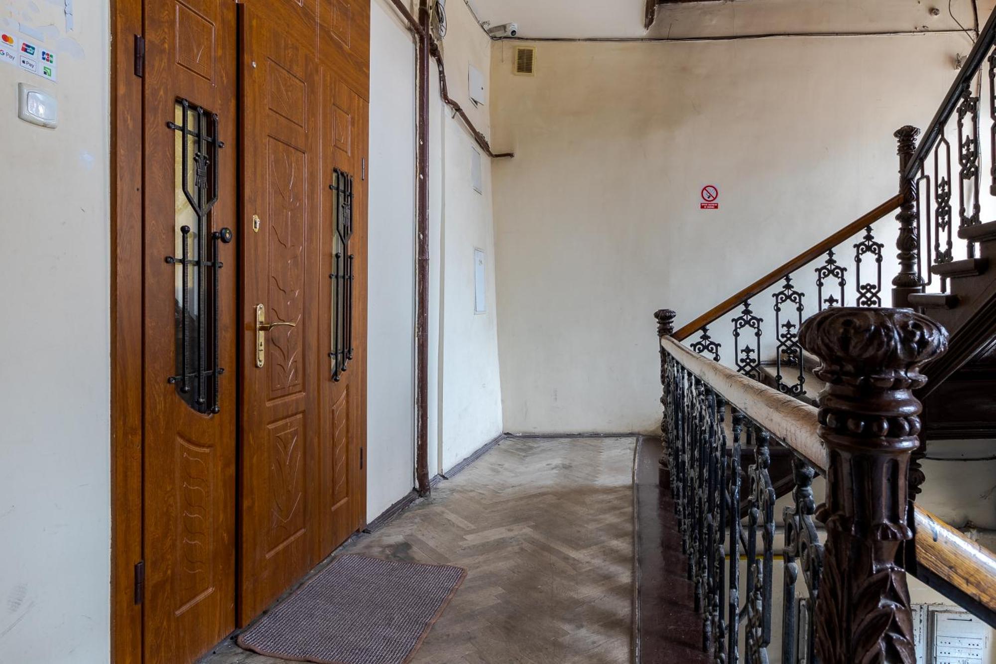 Soborniy Hostel Lviv Exteriör bild